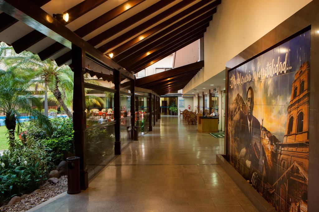 Hotel Cortez Santa Cruz de La Sierra Bagian luar foto